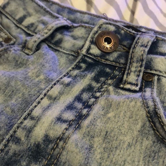 High Waisted Jean Shorts - Picture 5 of 5